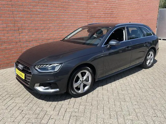 Audi A4 Avant 40 TFSI 204pk Pro Line Navigatie Apple CarPlay Android Auto Parkeerhulp  Adaptive Crui...
