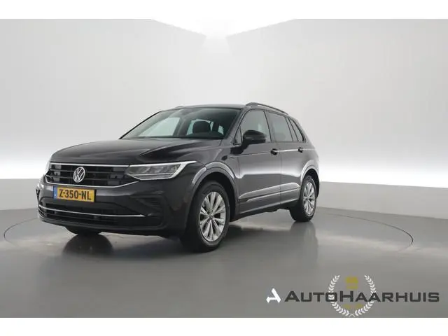 Volkswagen Tiguan 1.5 TSI Life | Rijklaar!! | Adapt. Cruise | Trekhaak | Navi | Stoel- Stuurverw. |...