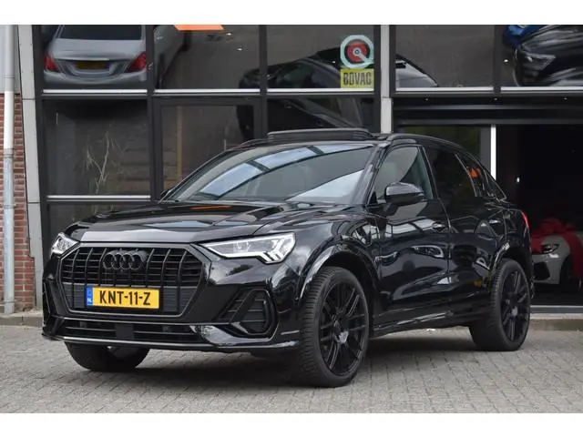 Audi Q3 45 TFSI e 3x S Line Pano Ambiance Keyless SONOS ACC ALLBlackEdition