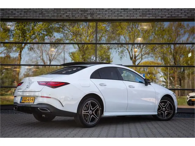 Mercedes-Benz CLA-klasse 250 e Business Line AMG , Panoramadak, Head-up display, 360°/3D camera,