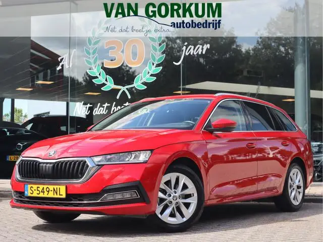 ŠKODA Octavia Combi 1.0 TSI Business Edition Navi / Climate / Stoelverw / Btw auto