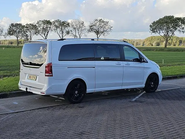 MERCEDES-BENZ V-KLASSE 300 CDI L3 XL Dubbele Cabine 4Mmatic AMG Night-Pakket Burmester Elektrische Z...