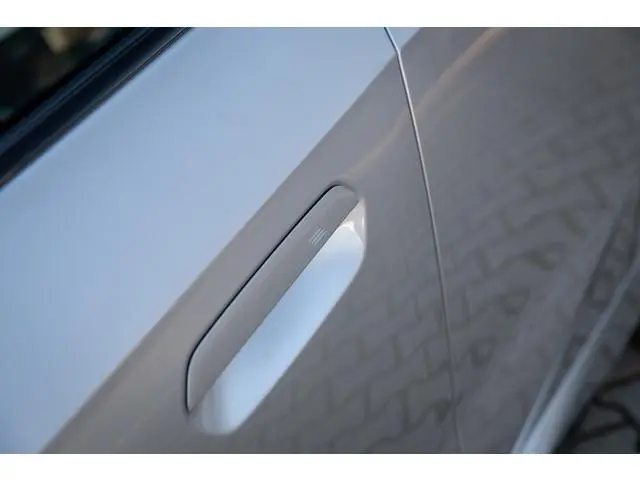BMW X1 sDrive18i M-sport , Draadloze lader, Keyless entry, Achteruitrijcamera,