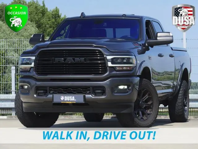 Dodge RAM 2500 Laramie | 6.4L HEMI | 4x4 | Crew cab | Luchtvering | Leder | 20 inch Fuel offroad Whe...