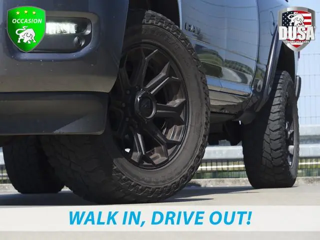 Dodge RAM 2500 Laramie | 6.4L HEMI | 4x4 | Crew cab | Luchtvering | Leder | 20 inch Fuel offroad Whe...