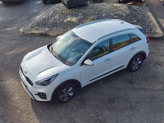 Kia Niro 1.6 GDi Hybrid ExecutiveLine CAMERA ADAPT CRUISE APPLE CARPLAY HALF LEER DAB LED NAVI ECC