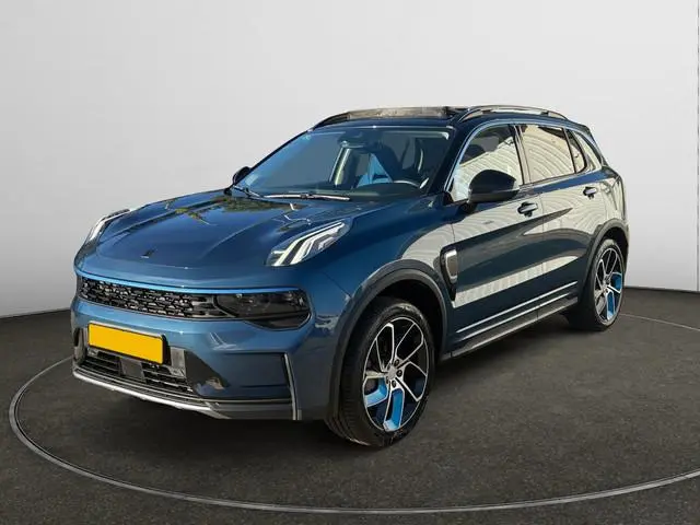 Lynk & Co 01 1.5 Nap 49dkm, Panoramadak, 360 Camera, Sfeerverlichting, Carplay, Android Auto
