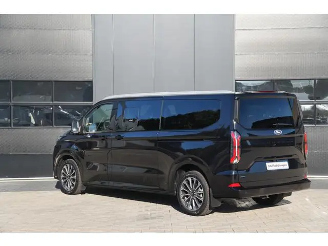Ford Tourneo