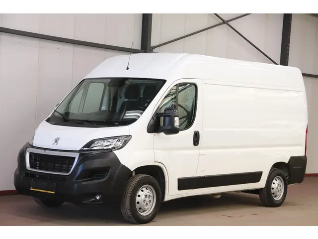 Peugeot Boxer 2.2 120PK L2H2 ACHTERUITRIJCAMERA EURO 6 Peugeot Boxer 2.2 120PK  L2H2 ACHTERUITRIJCAM...
