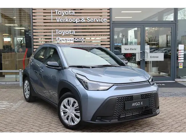 Toyota Aygo X Hybrid 115 Play Nieuw en in juni leverbaar met €1.500,- inruilpremie!!