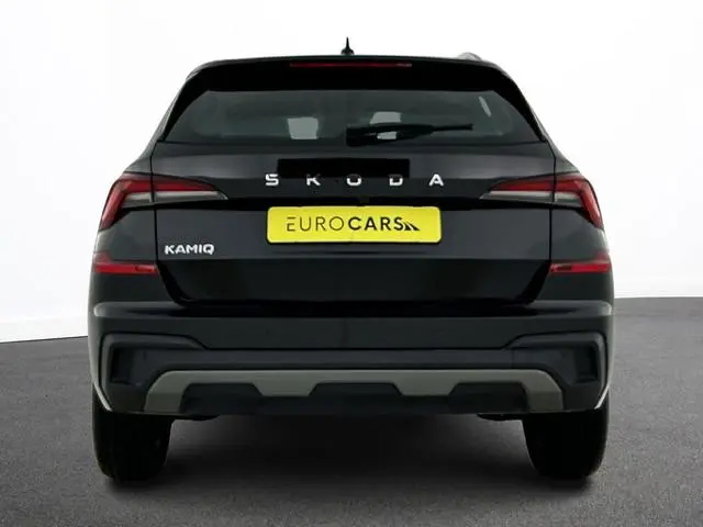 Skoda Kamiq 1.0 TSI Business Edition DSG Navigatie Climate control Cruise control LED Keyless Achter...