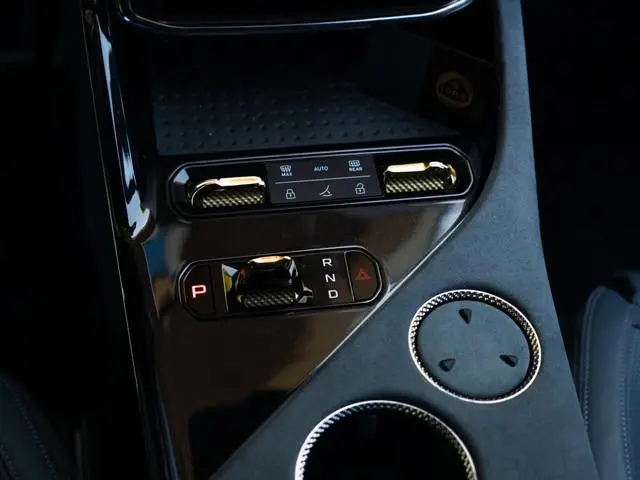 Lotus Eletre