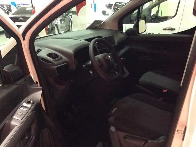 Toyota pro-ace