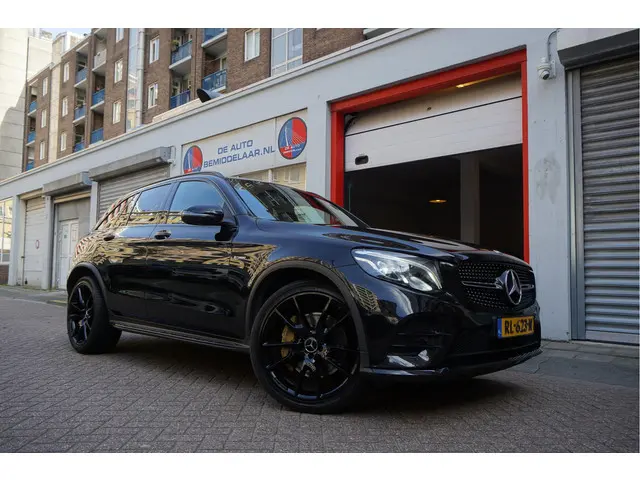 Mercedes-Benz GLC-klasse AMG 43 4MATIC Aut9 | NL AUTO | Burmester | Black on Black | Trekhaak (wegkl...