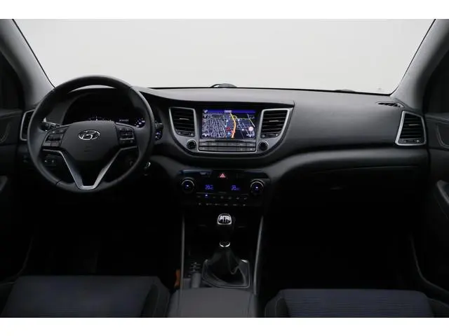 Hyundai Tucson 1.6 GDi Comfort Climate, Cruise, Camera, Navigatie, Bluetooth, Winterpakket, PDC, DAB...