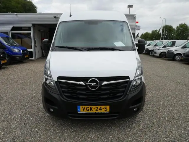 Opel Movano