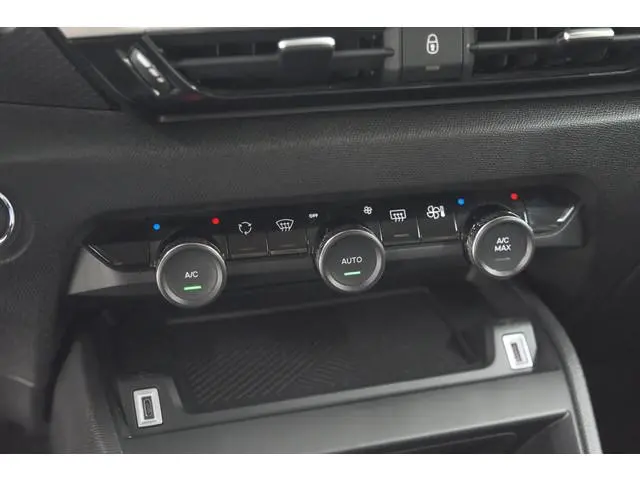 Citroën C4 X