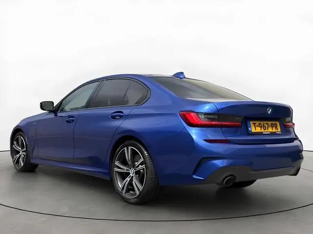 BMW 3-serie 330e 292PK M-Sport Shadow Memory Keyless