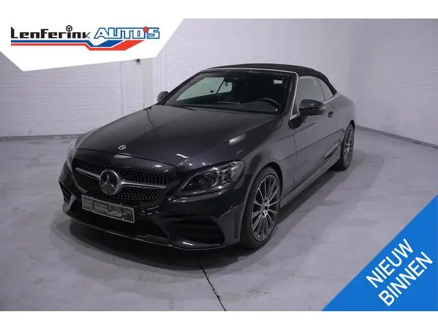 Mercedes-Benz C-klasse Cabrio 180 AMG Line AMG Styling  Camera lederen-bekleding Apple Carplay digi-...