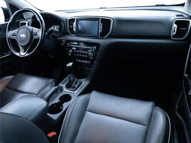 Kia Sportage 1.6 GDI Design Edition | Leer | Stoel- Stuur- Achterbankverwarming | Trekhaak | JBL Aud...