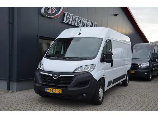 Opel Movano