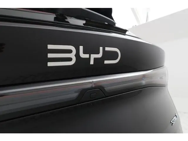 BYD SEAL