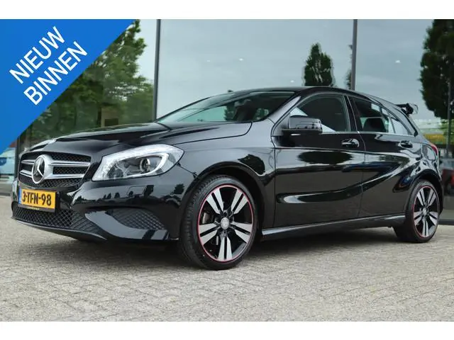 MERCEDES-BENZ A-KLASSE 180 AMBITION NAP | XENON | CRUISE | NAVI | PDC | LMV | URBAN PAKKET