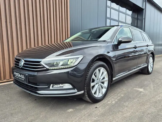 Volkswagen Passat Variant 1.8 TSI Highline | Carplay | Cruise control | Klap spiegels