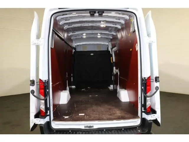 Ford Transit 2.0 TDCI 130pk L4 H3 Trend Airco 270Gr Achterdeuren