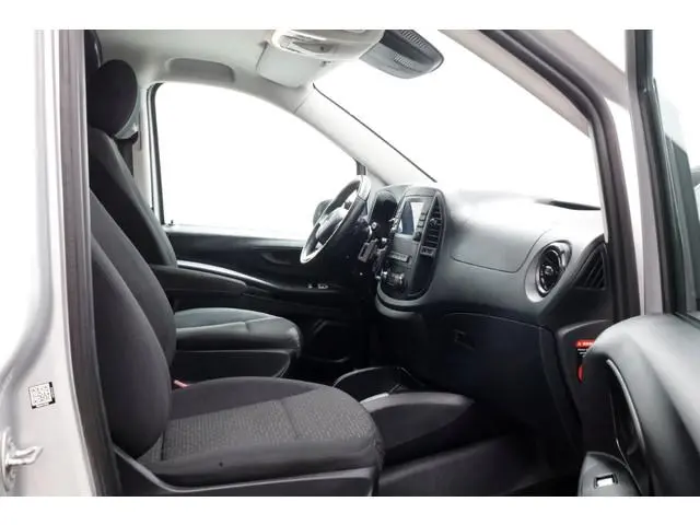 Mercedes-Benz Vito 114 CDI 136pk Compact 9G Automaat 2x Schuifdeur/LED/Camera/Inrichting 11-2022