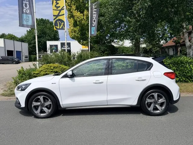 Ford Focus 1.5 EcoBoost 150PK AUTOMAAT•Pano