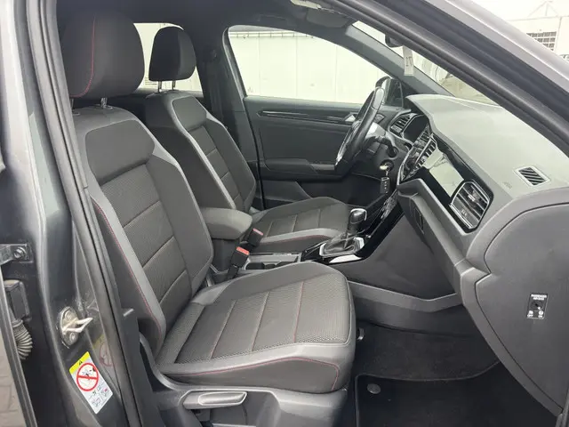 Volkswagen T-Roc Sport R-Line Black Style Carplay Cruise Stoelverwarming