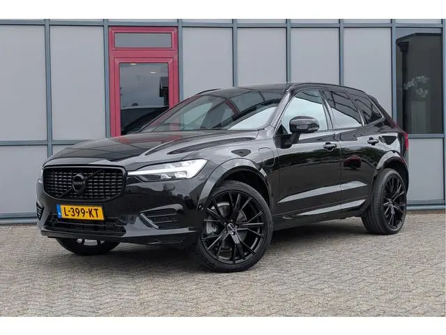 Volvo XC60 2.0 Recharge T6 AWD R-Design Black LED Trekhaak