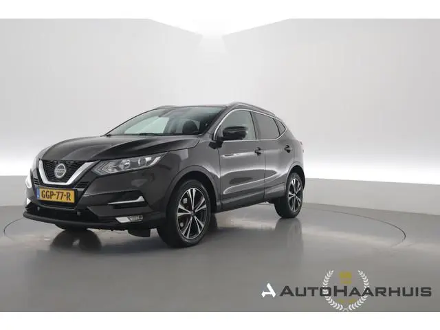 Nissan Qashqai 1.3 DIG-T 160pk! N-Connecta | Rijklaar! | Trekhaak | Design Pakket | Stoelverw. | 360...