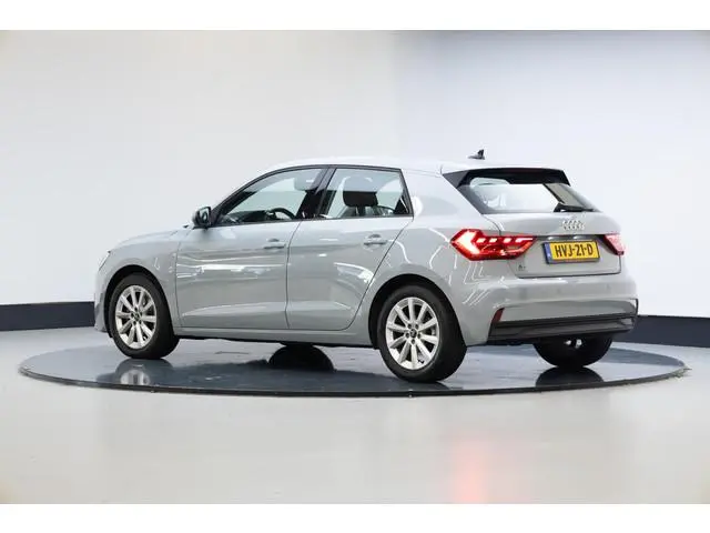 Audi A1 Sportback 30 TFSI epic | Stoelverwarming | Led | PDC |
