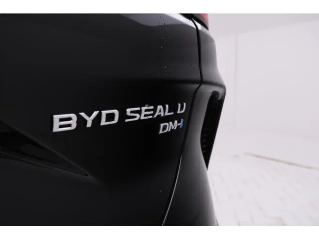 BYD SEAL U