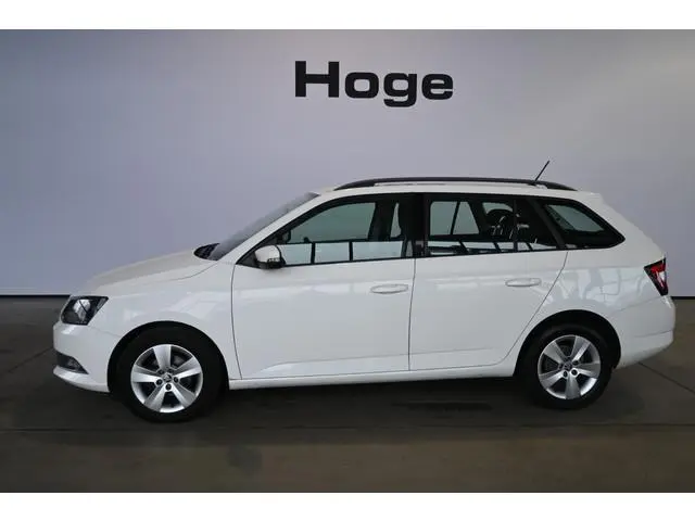 ŠKODA Fabia Combi 1.0 TSI Ambition Business Airco Navigatie Cruise Control Rijklaarprijs Inruil Moge...