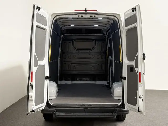 Volkswagen Crafter 35 2.0 TDI L4H3 Comfortline Automaat ECC Apple Carplay/Android Auto Virtual Cockp...