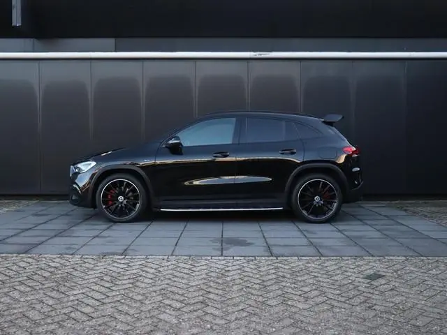 Mercedes-Benz GLA-klasse 250 e Business Solution AMG Limited | PANO-DAK | TREKHAAK | BURMESTER | CAM...