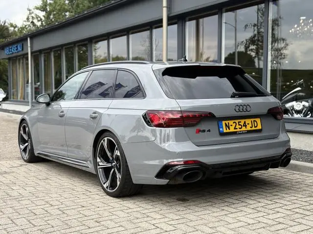 Audi RS4
