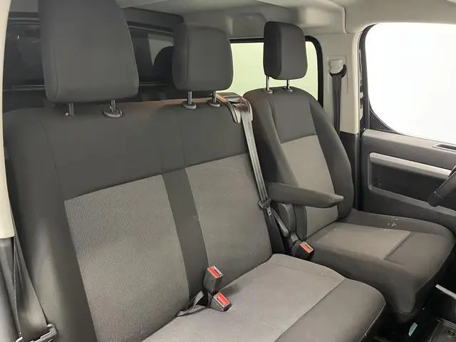 Peugeot Expert 2.0 BlueHDI 180pk Automaat Dubbele Cabine Navigatie Airco Climate Control Parkeer sen...