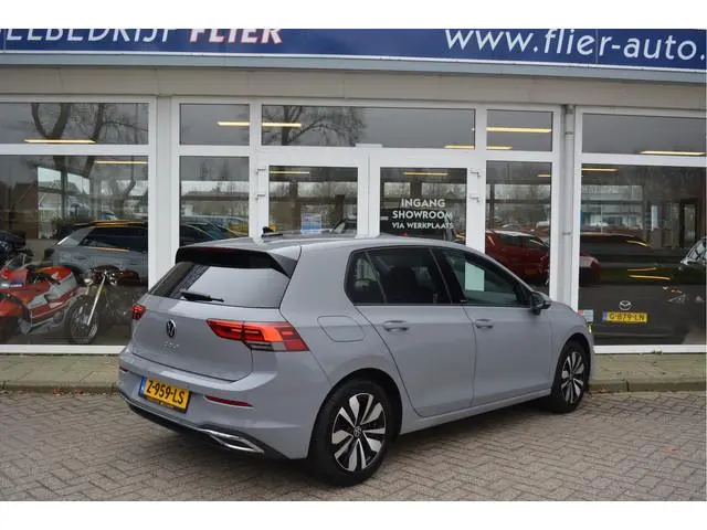 Volkswagen Golf 1.5 TSI 150PK Move Executive | LED | StoelVW | Navi | CarPlay |