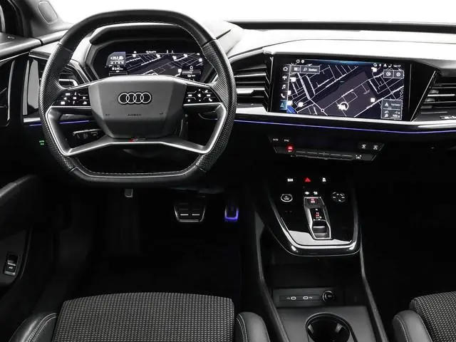 Audi Q4 Sportback e-tron 40 204pk S edition 77 kWh · SOH 97,1% · Apple/Android Car Play · Camera · A...