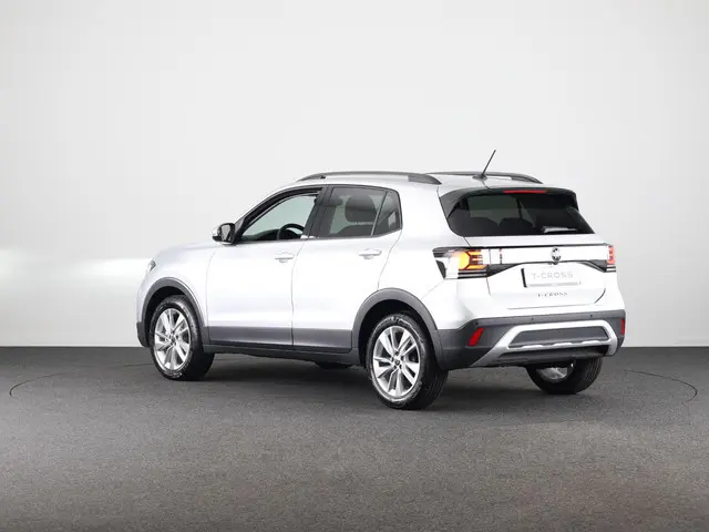 Volkswagen T-Cross 1.0 TSI Life Edition 95PK | Private lease vanaf € 559,- pm | Navigatie | Camera |...