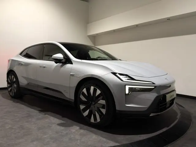 Polestar 4 Long Range Single motor 100 kWh | Drive Pro, Pilot & Plus Pack | Trekhaak | Extra getint...