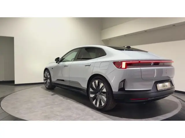 Polestar 4
