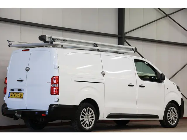 Opel Vivaro 1.5 CDTI L3H1 LANG IMPERIAAL EN TREKHAAK