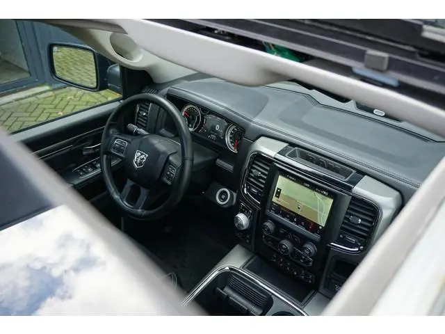 Dodge Ram 1500 5.7 V8 4x4 Crew Cab 5'7 Limited * €47.055 FISCAAL * LPG + PANO / LUCHTVERING / STOELV...