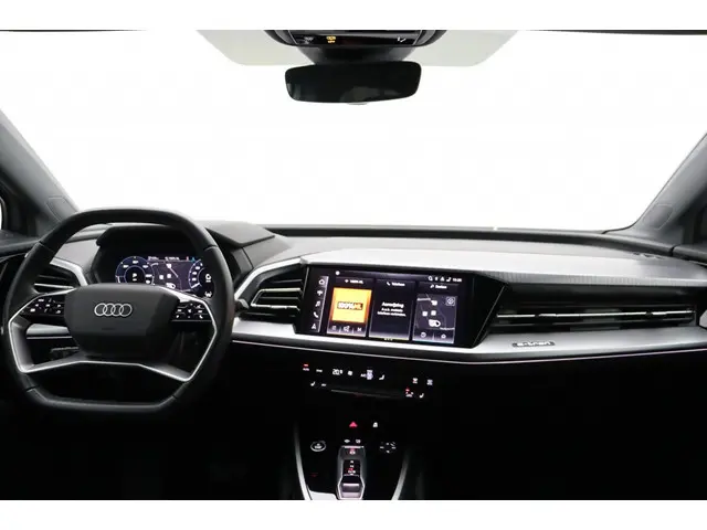 Audi Q4 E-tron 40 Advanced Edition 77kWh | CarPlay | Camera | Trekhaak