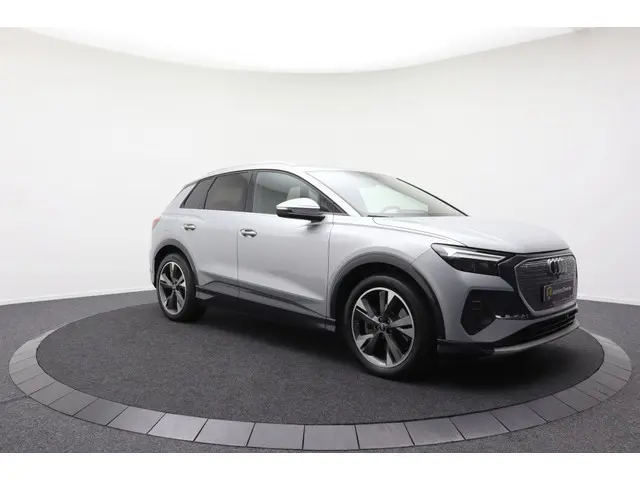 Audi Q4 E-tron 40 Advanced Edition 77kWh | CarPlay | Camera | Trekhaak